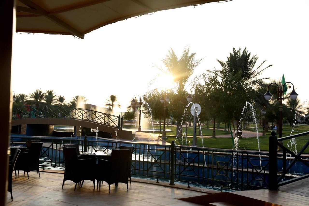 Swiss International Hotel Villas Unaizah - Al Qassim Exteriör bild