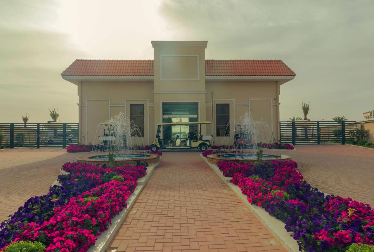 Swiss International Hotel Villas Unaizah - Al Qassim Exteriör bild